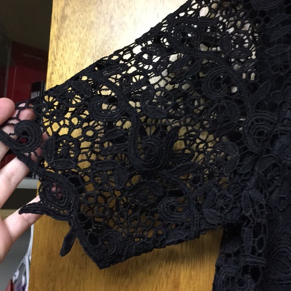 Philosophy Blouse • XL 🌸💕 - Picture 2 of 8